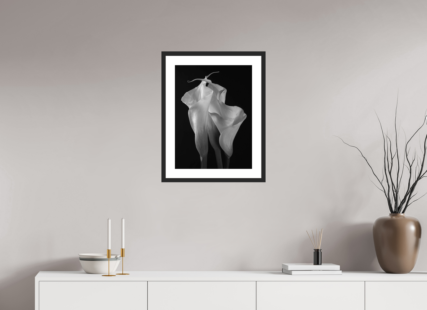Calas in Love (Black and White Version)